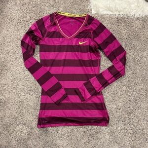 Nike Long Sleeve V-Neck Striped Training Top - Magenta & Burgundy